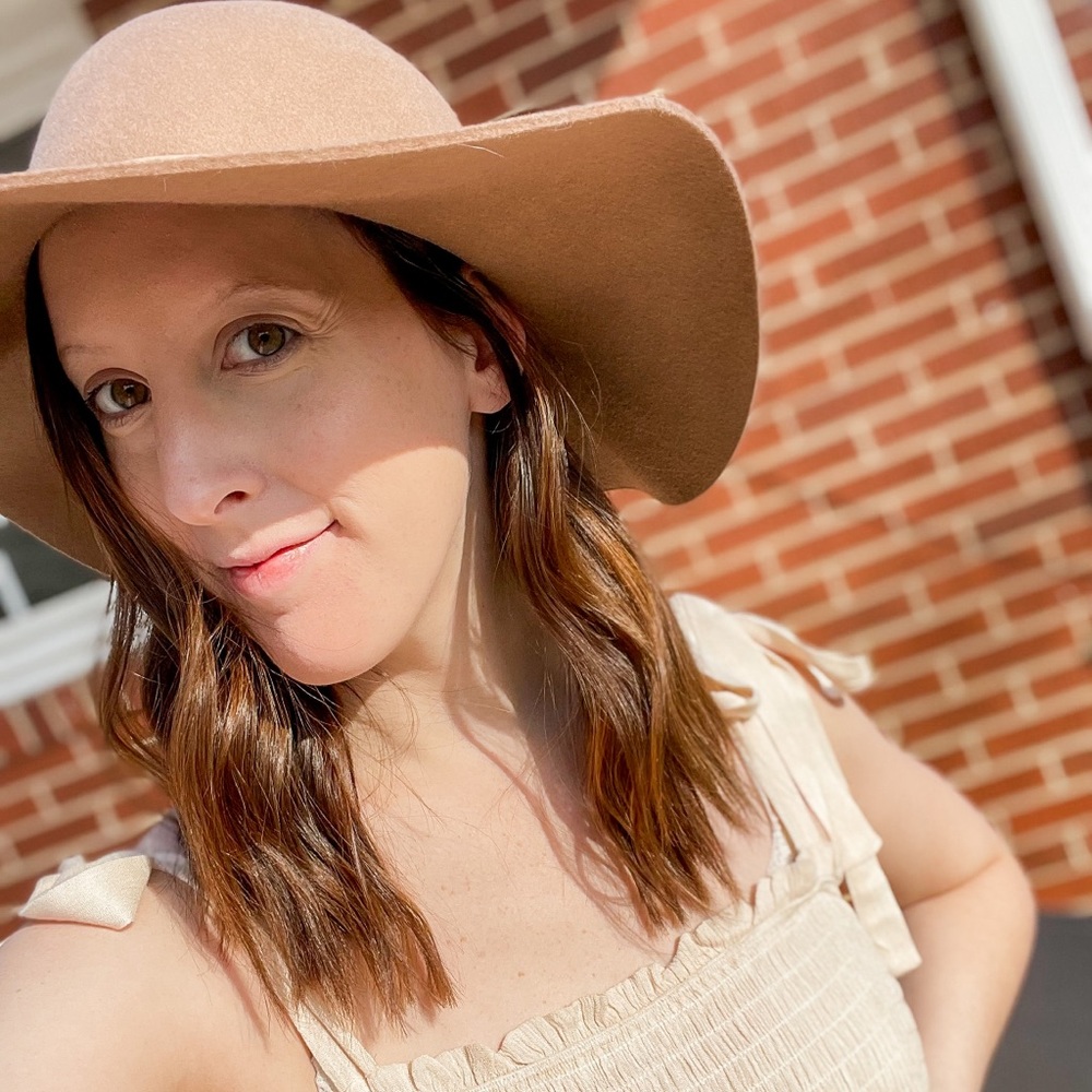 Meet your Posher, Michaela